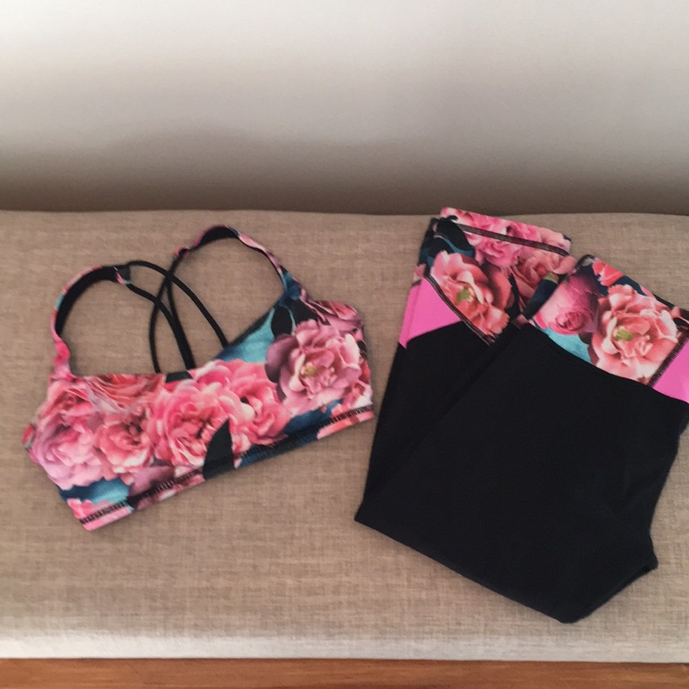 Lululemon crop pants and bra set.